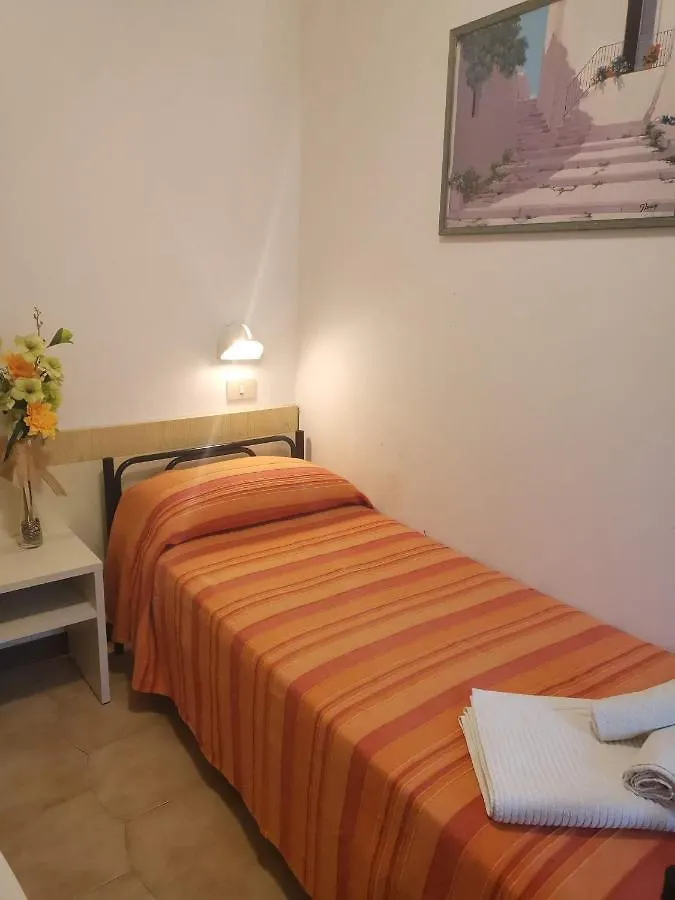 Hotel Alcazar Rimini 3*,  Italia